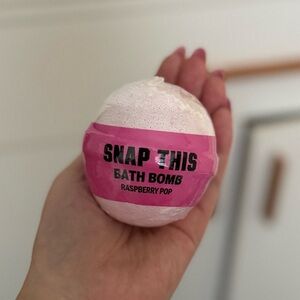 PINK Victoria's Secret Snap This Bath Bomb - Light Pink (5 for $25)
